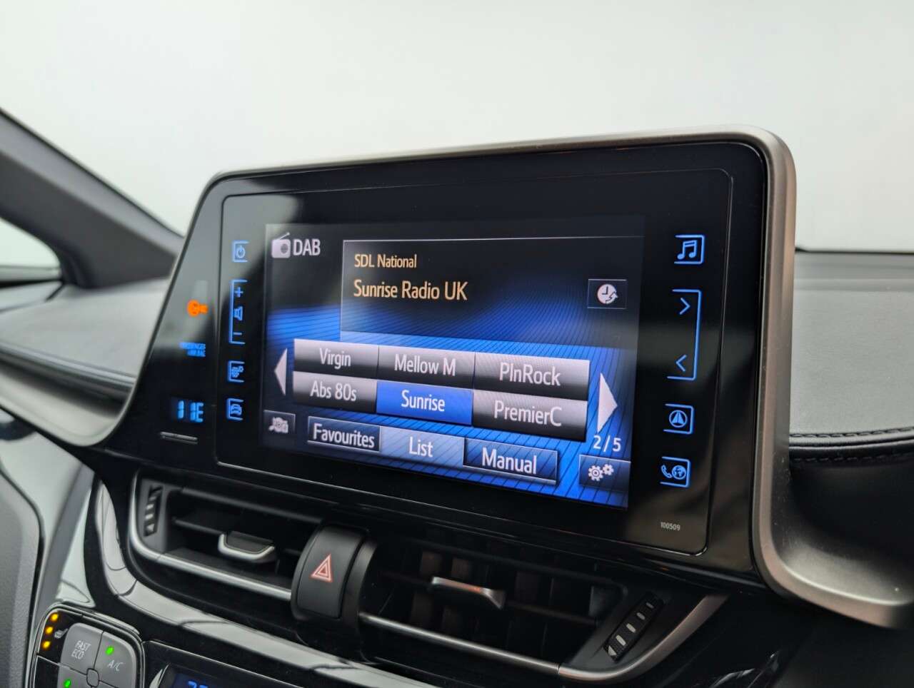 2018 TOYOTA C-HR 2018 TOYOTA C-HR