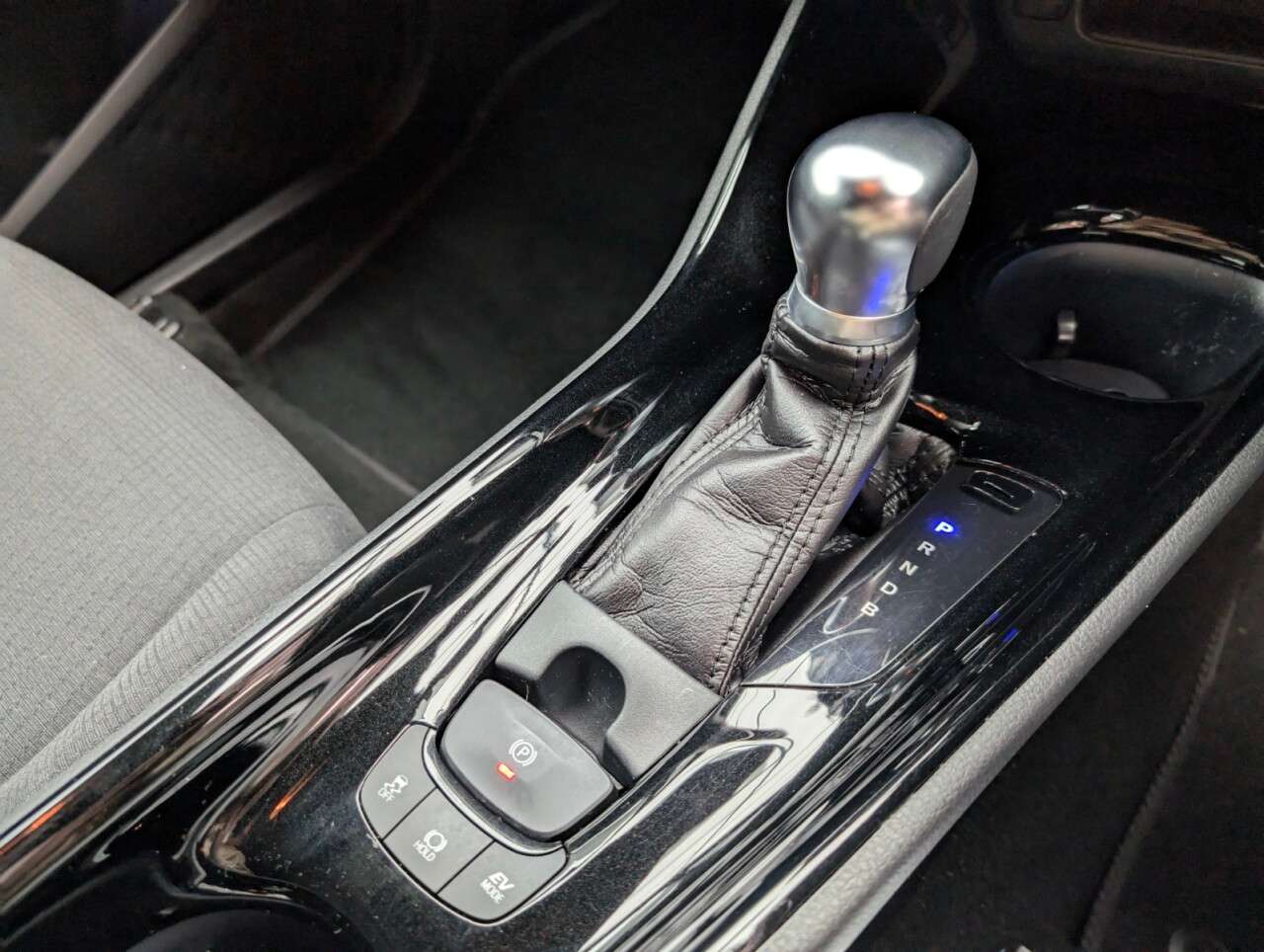 2018 TOYOTA C-HR 2018 TOYOTA C-HR