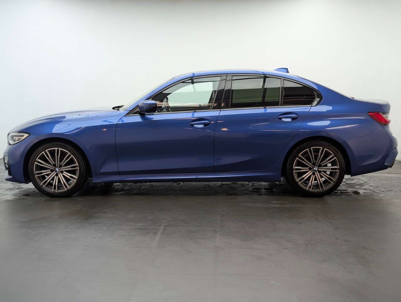 2019 BMW 3 SERIES 2019 BMW 3 SERIES