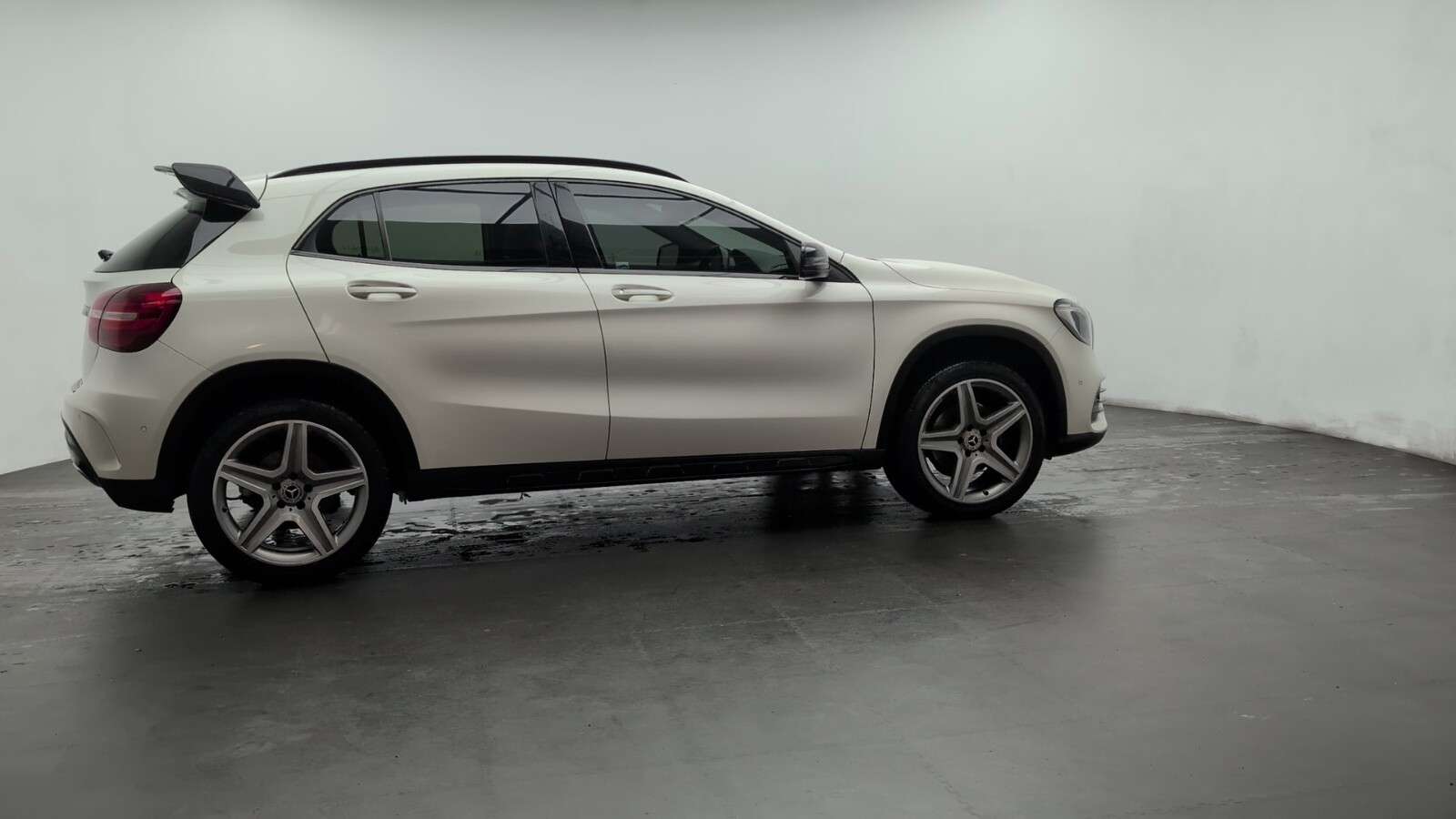 2017 MERCEDES-BENZ 180 2017 MERCEDES-BENZ 180