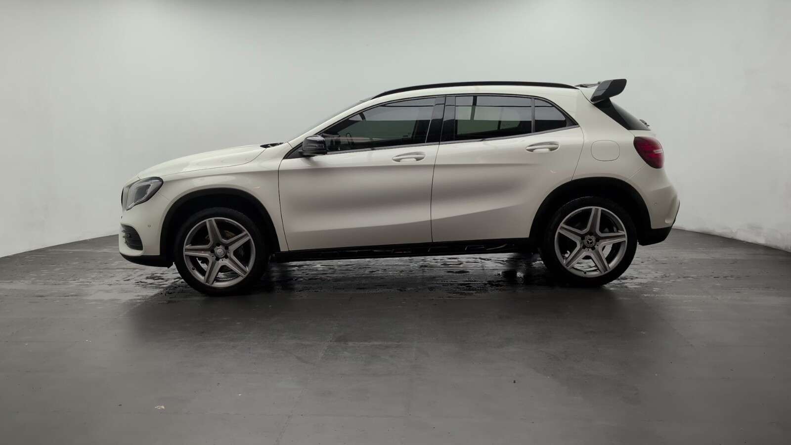 2017 MERCEDES-BENZ 180 2017 MERCEDES-BENZ 180