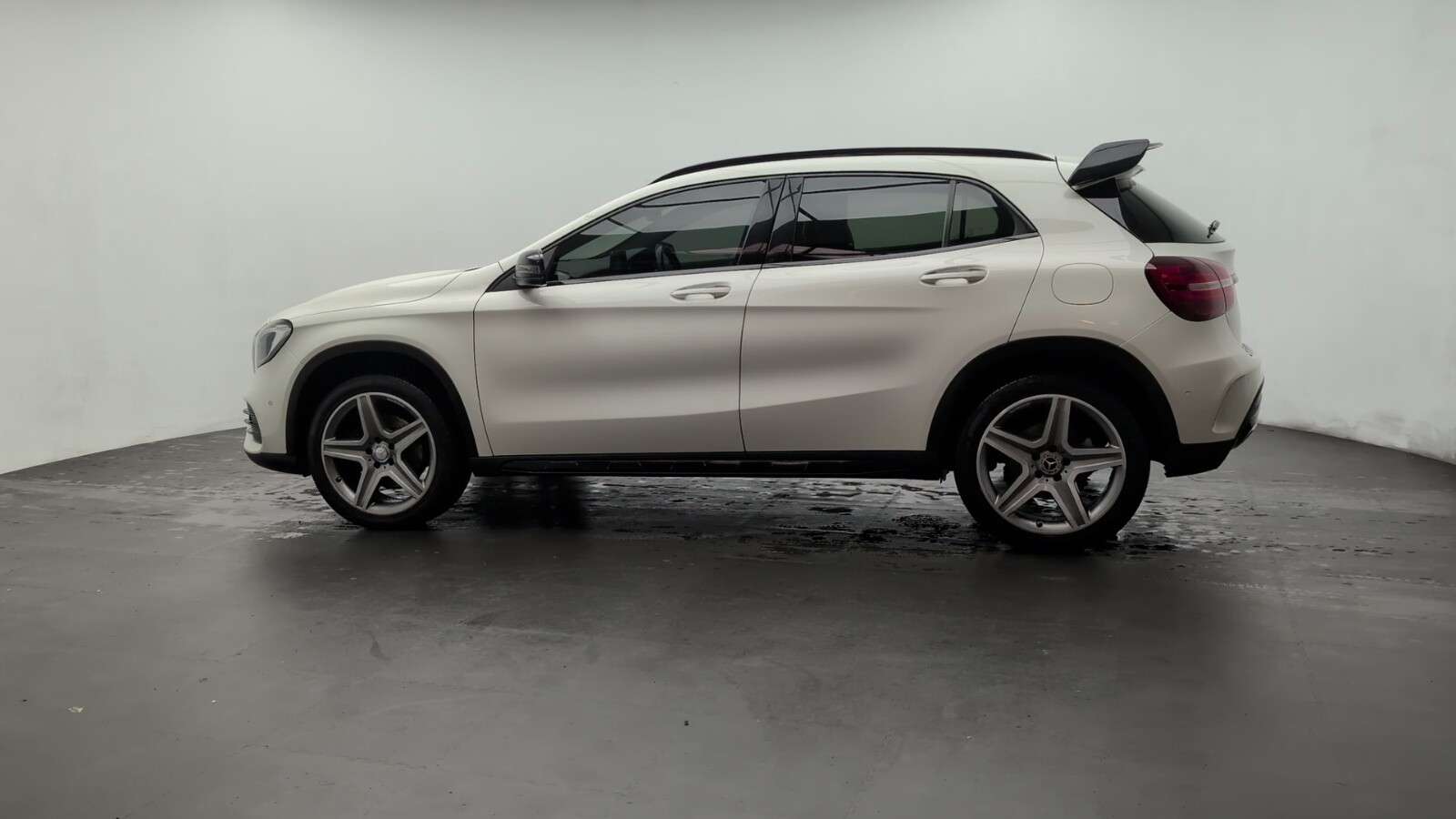 2017 MERCEDES-BENZ 180 2017 MERCEDES-BENZ 180