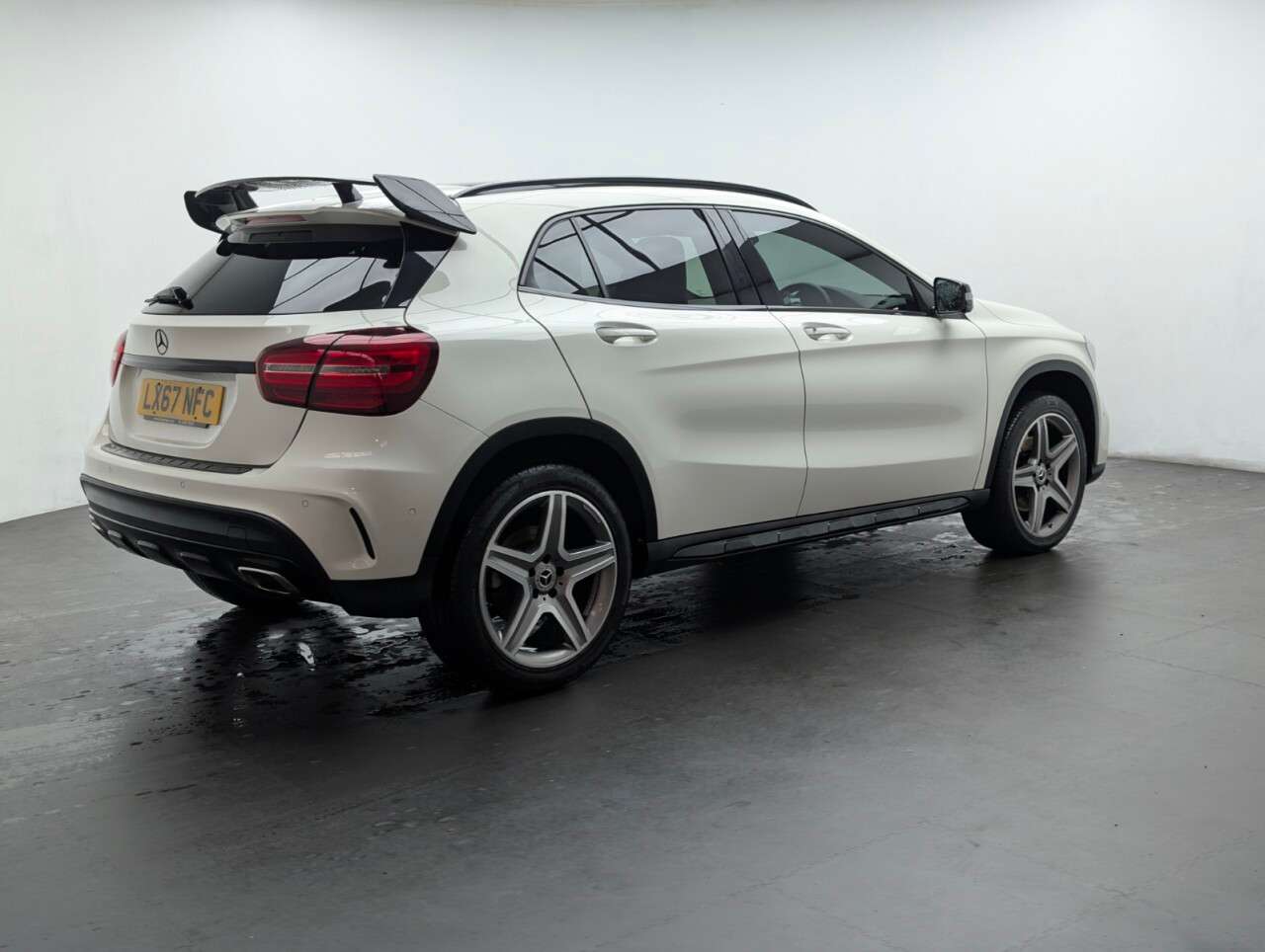 2017 MERCEDES-BENZ 180 2017 MERCEDES-BENZ 180