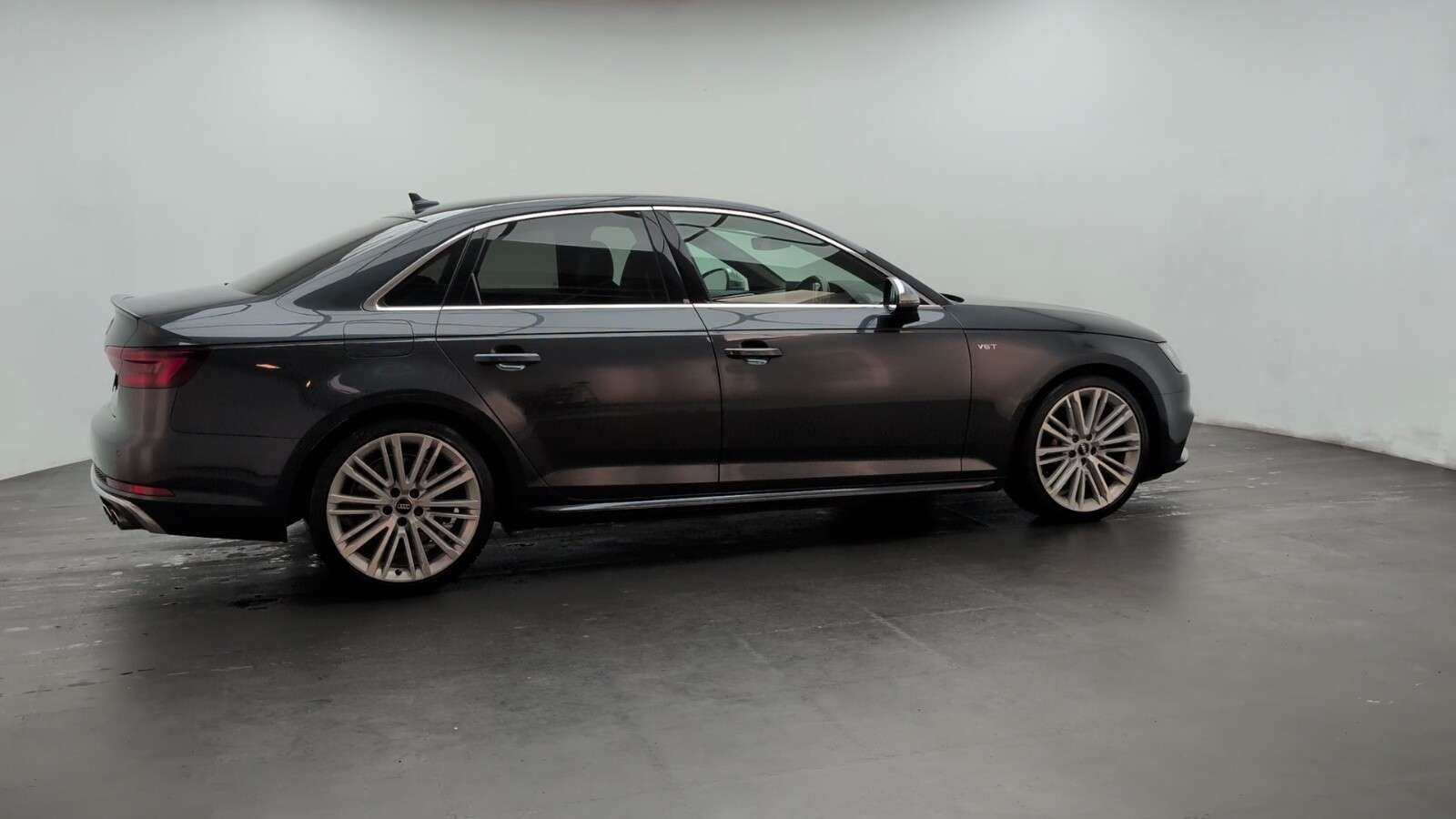 2018 AUDI S4 2018 AUDI S4