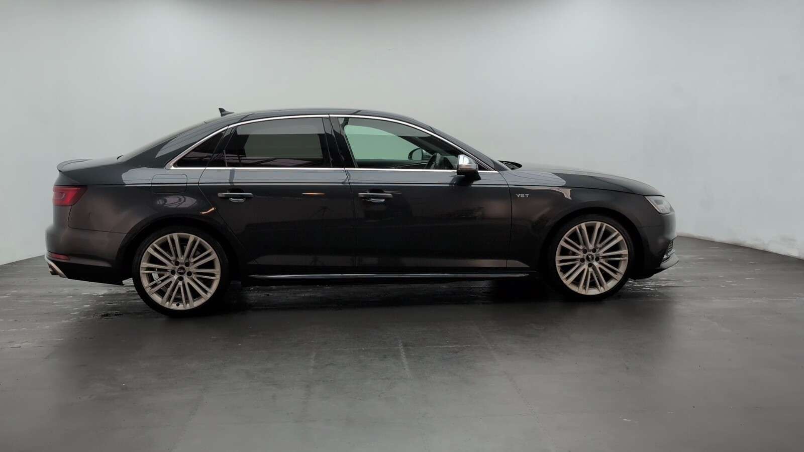 2018 AUDI S4 2018 AUDI S4