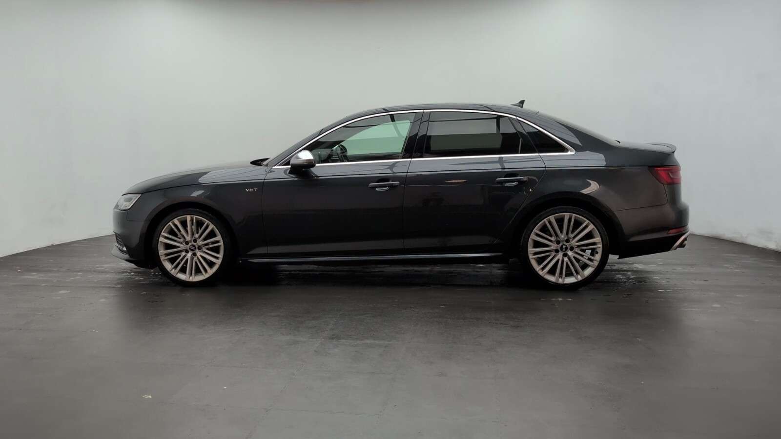 2018 AUDI S4 2018 AUDI S4