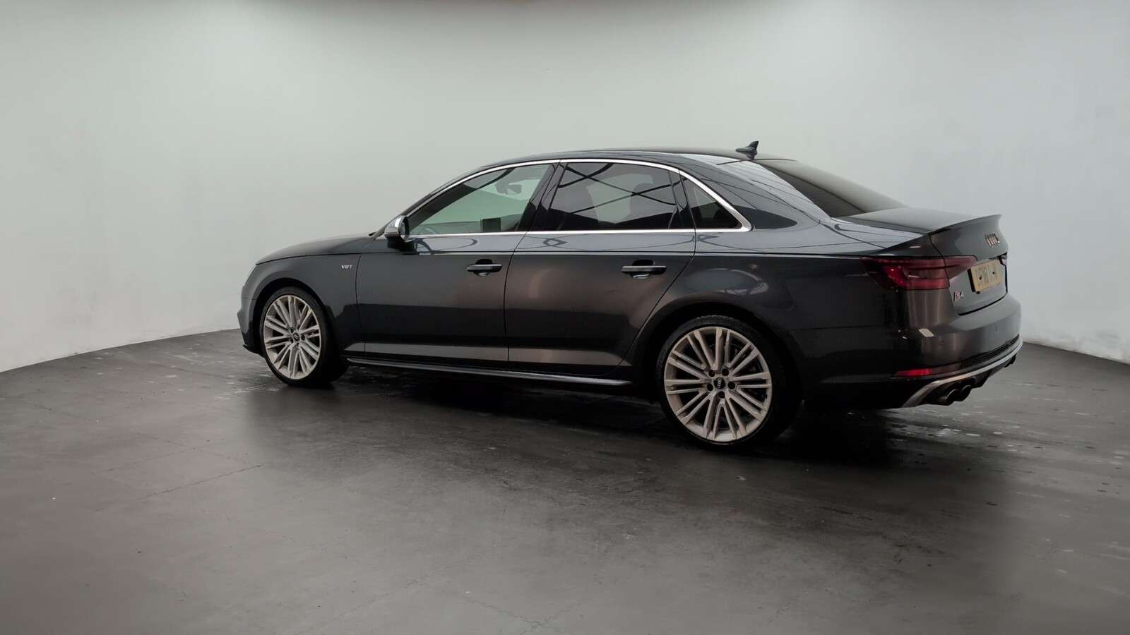 2018 AUDI S4 2018 AUDI S4