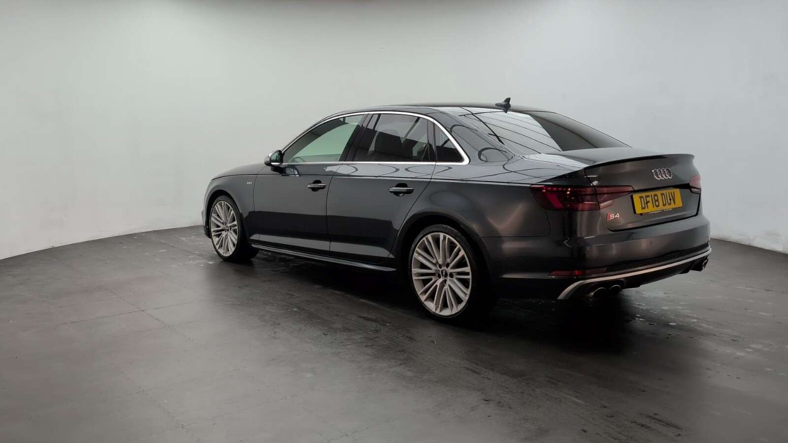 2018 AUDI S4 2018 AUDI S4