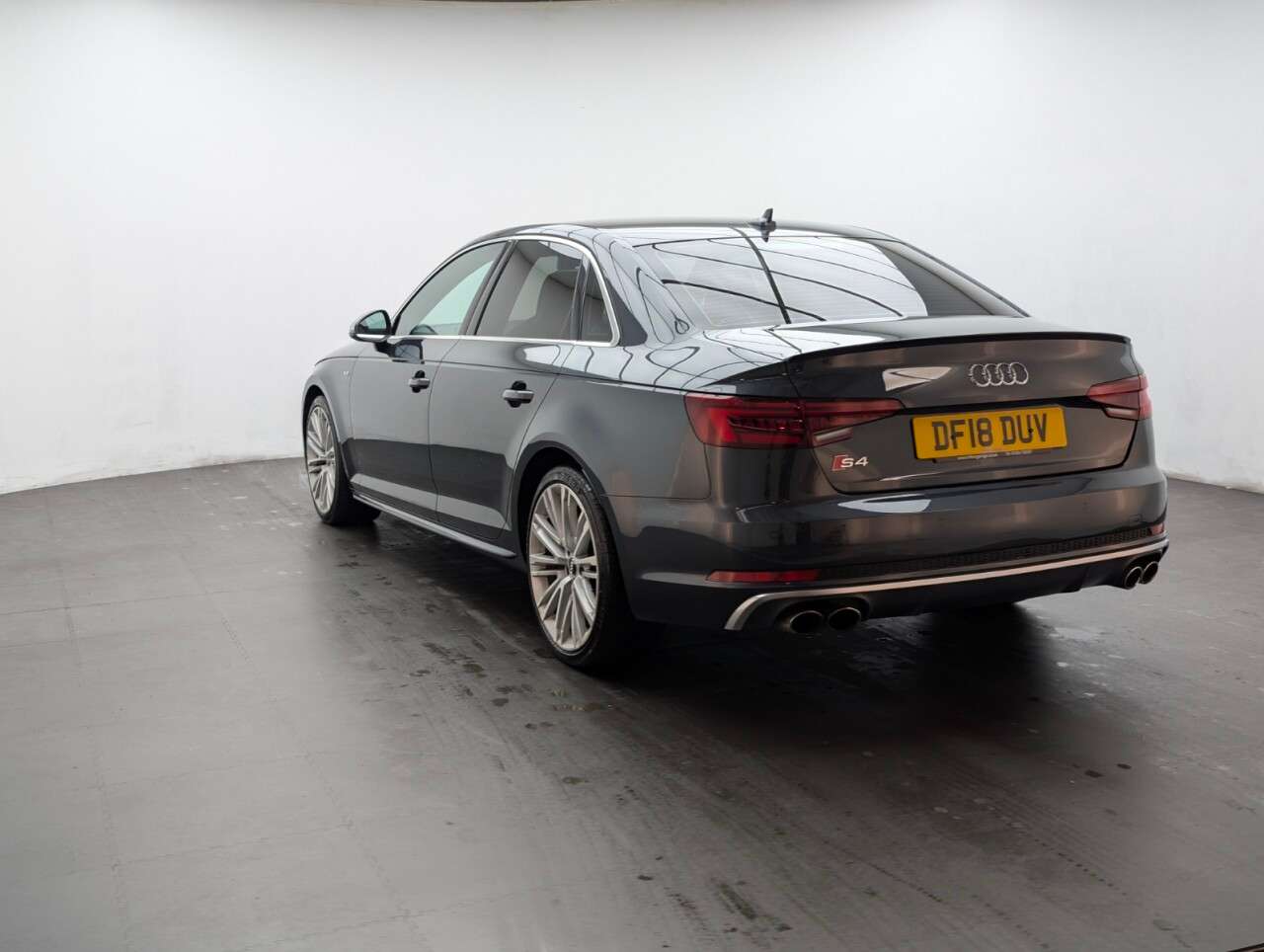 2018 AUDI S4 2018 AUDI S4