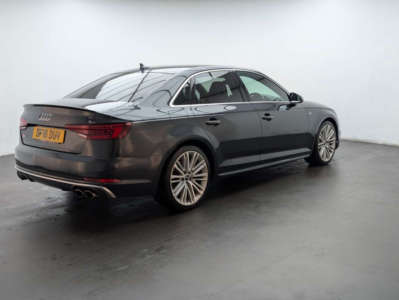 2018 AUDI S4 2018 AUDI S4