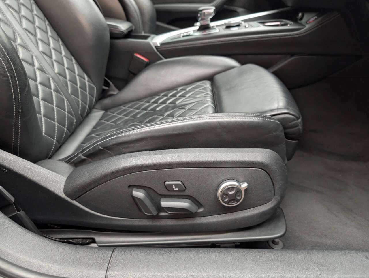 2018 AUDI S4 2018 AUDI S4