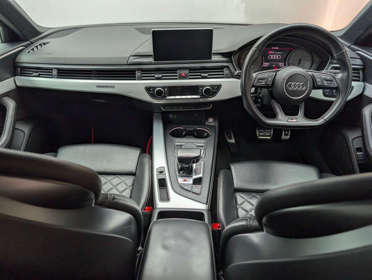 2018 AUDI S4 2018 AUDI S4