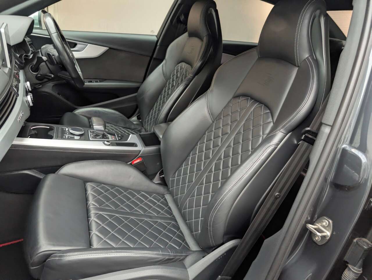 2018 AUDI S4 2018 AUDI S4