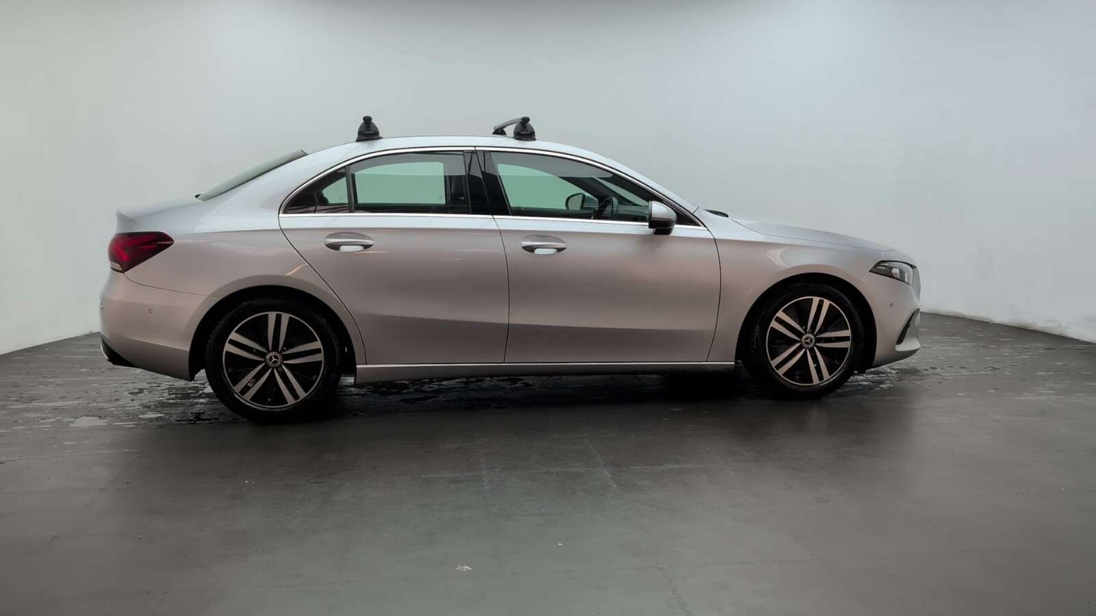 2021 MERCEDES-BENZ A CLASS 2021 MERCEDES-BENZ A CLASS