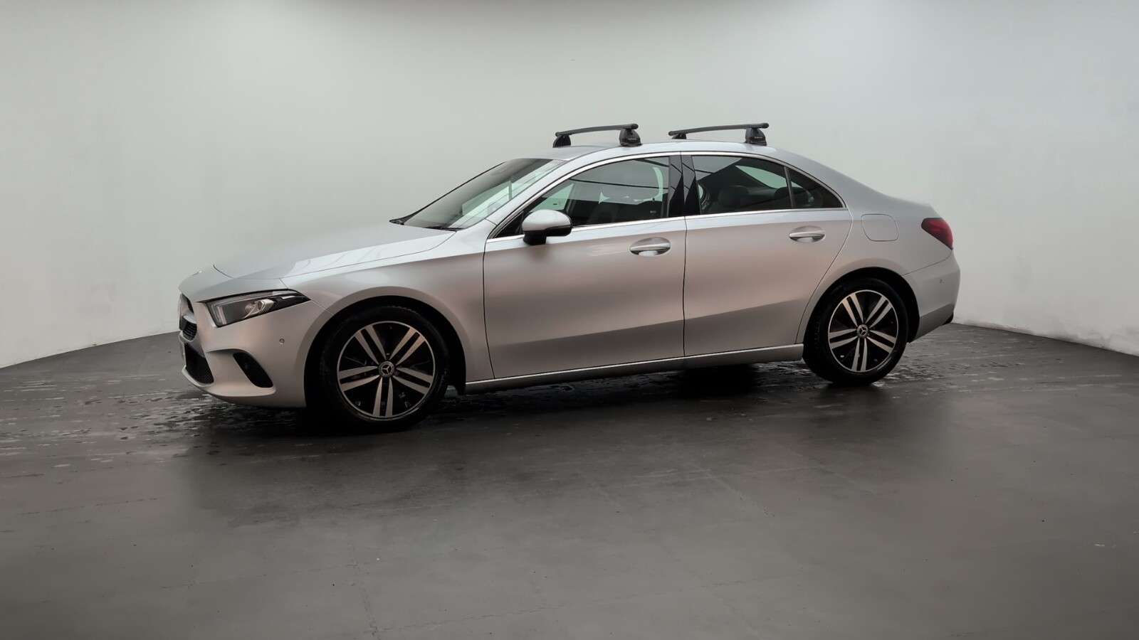 2021 MERCEDES-BENZ A CLASS 2021 MERCEDES-BENZ A CLASS