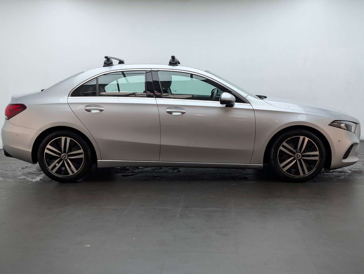 2021 MERCEDES-BENZ A CLASS 2021 MERCEDES-BENZ A CLASS