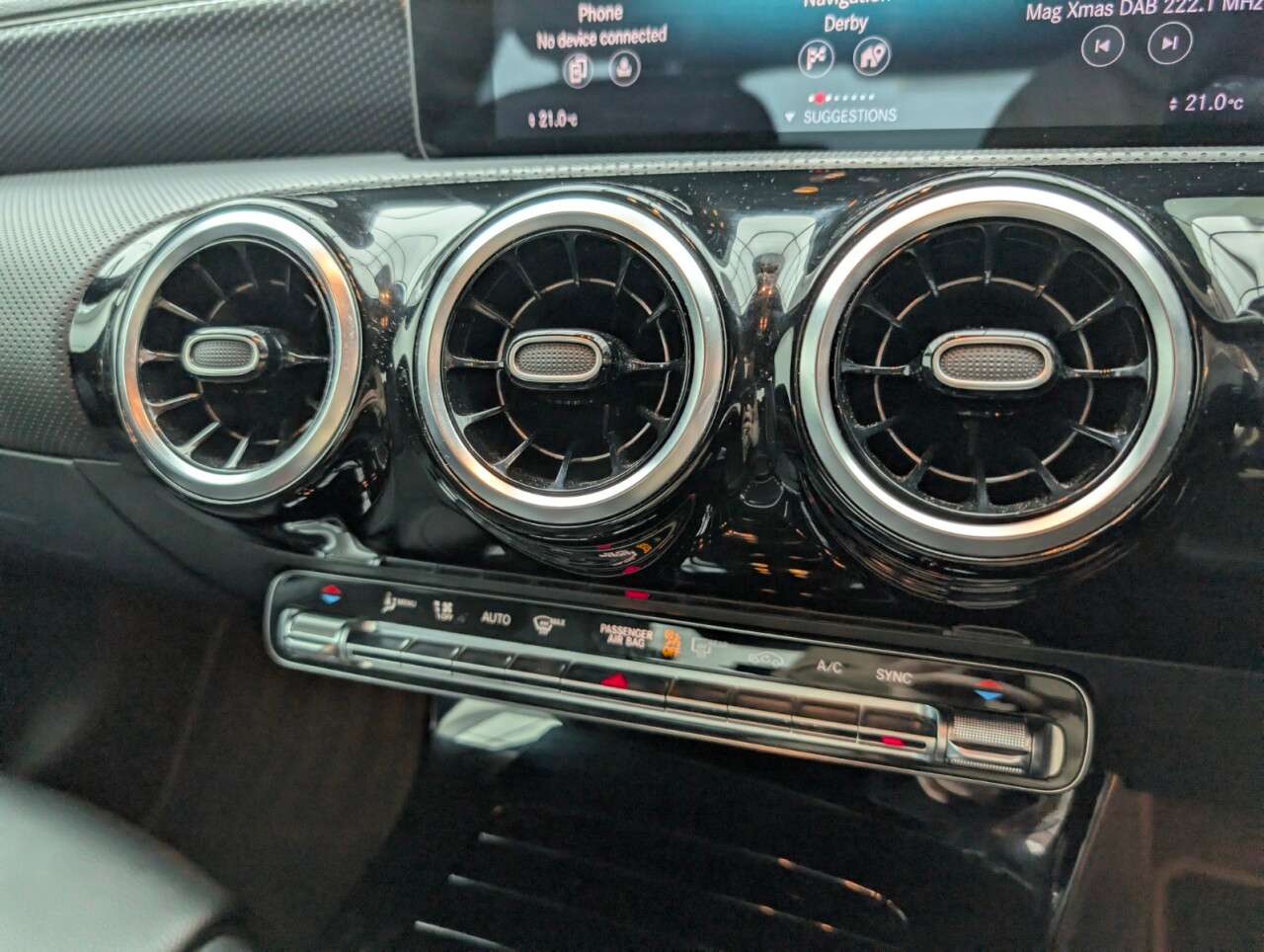 2021 MERCEDES-BENZ A CLASS 2021 MERCEDES-BENZ A CLASS