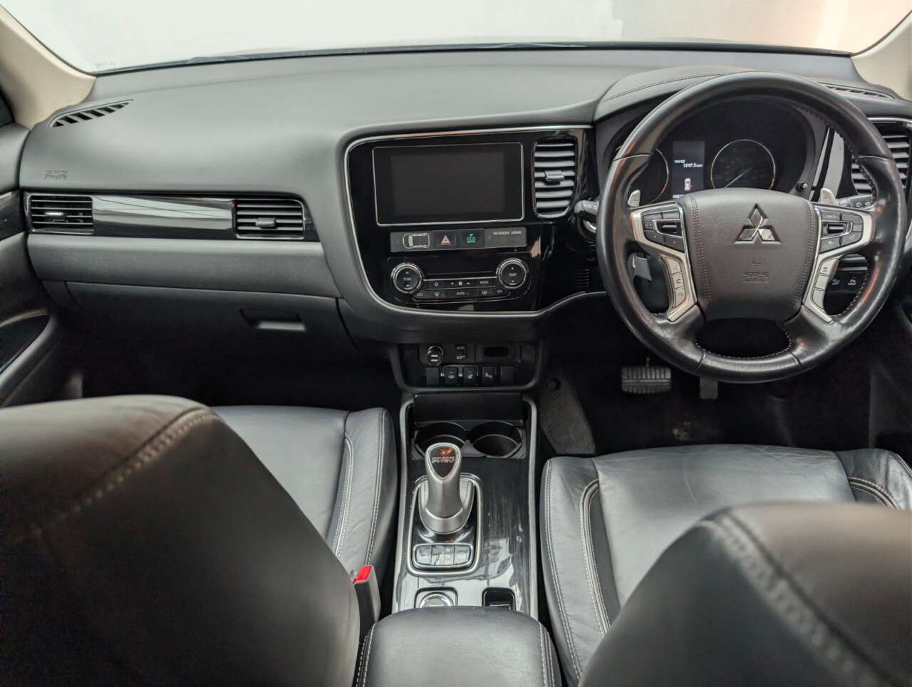 2018 MITSUBISHI OUTLANDER 2018 MITSUBISHI OUTLANDER