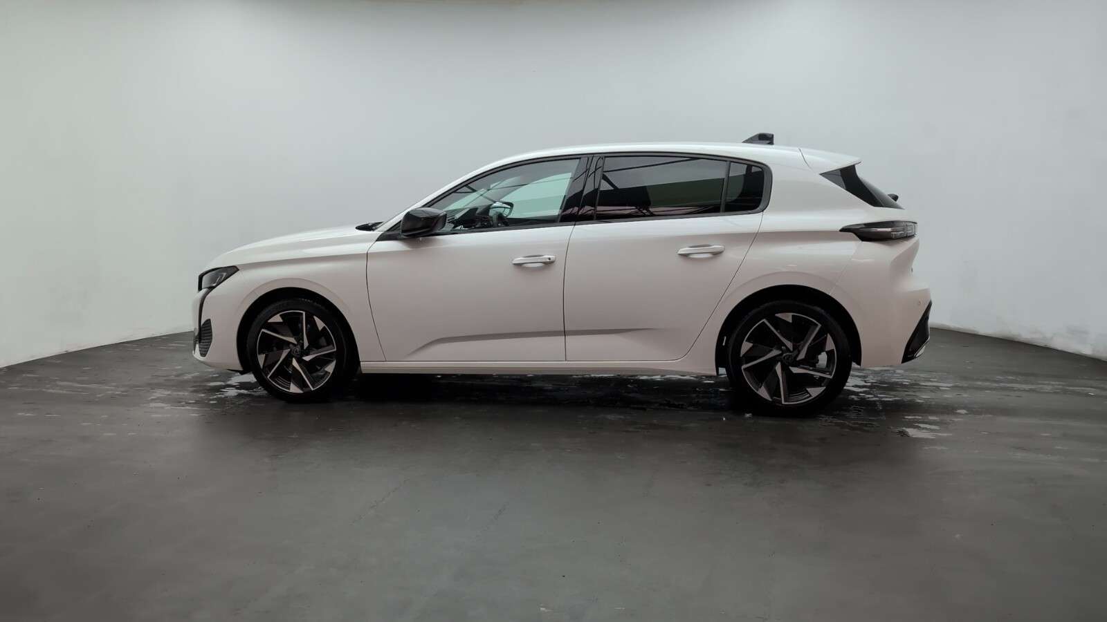 2023 PEUGEOT 308 2023 PEUGEOT 308