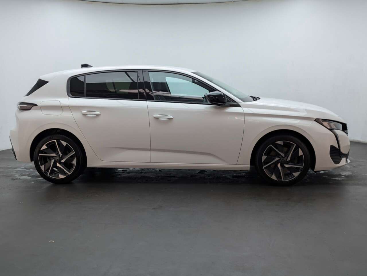 2023 PEUGEOT 308 2023 PEUGEOT 308