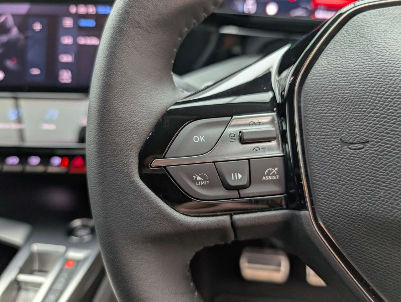 2023 PEUGEOT 308 2023 PEUGEOT 308