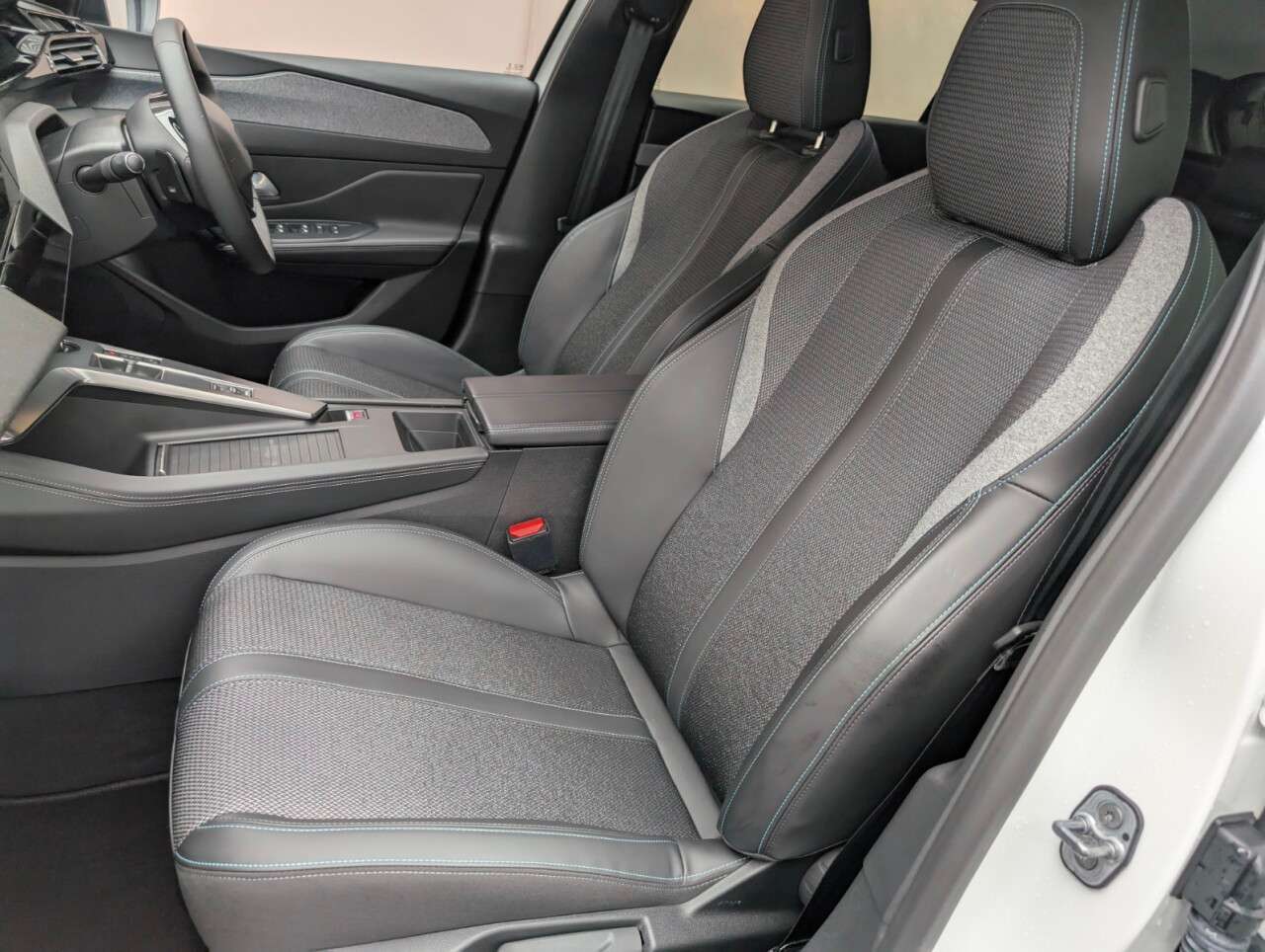 2023 PEUGEOT 308 2023 PEUGEOT 308