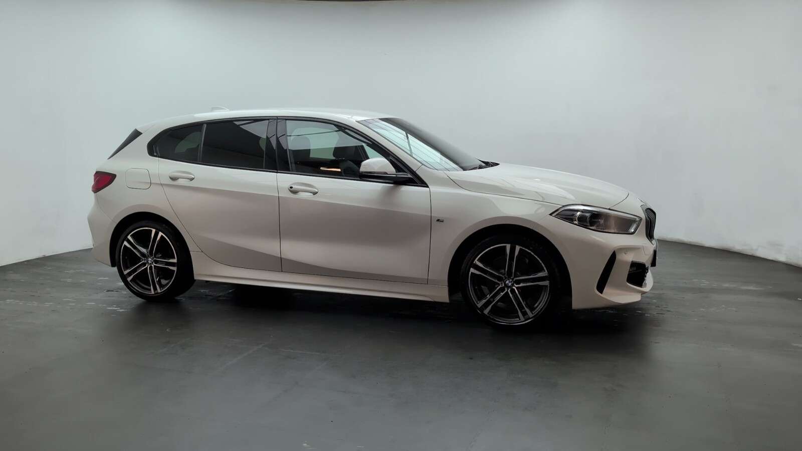 2021 BMW 1 SERIES 2021 BMW 1 SERIES