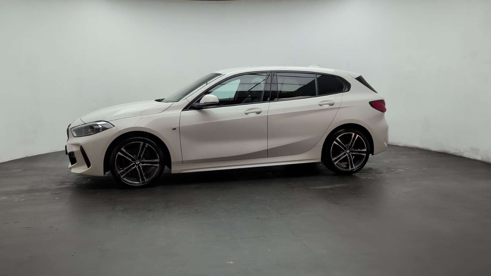 2021 BMW 1 SERIES 2021 BMW 1 SERIES