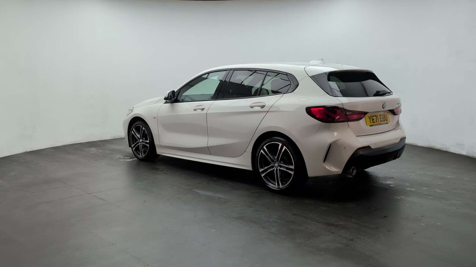 2021 BMW 1 SERIES 2021 BMW 1 SERIES