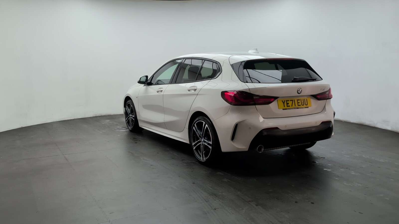 2021 BMW 1 SERIES 2021 BMW 1 SERIES