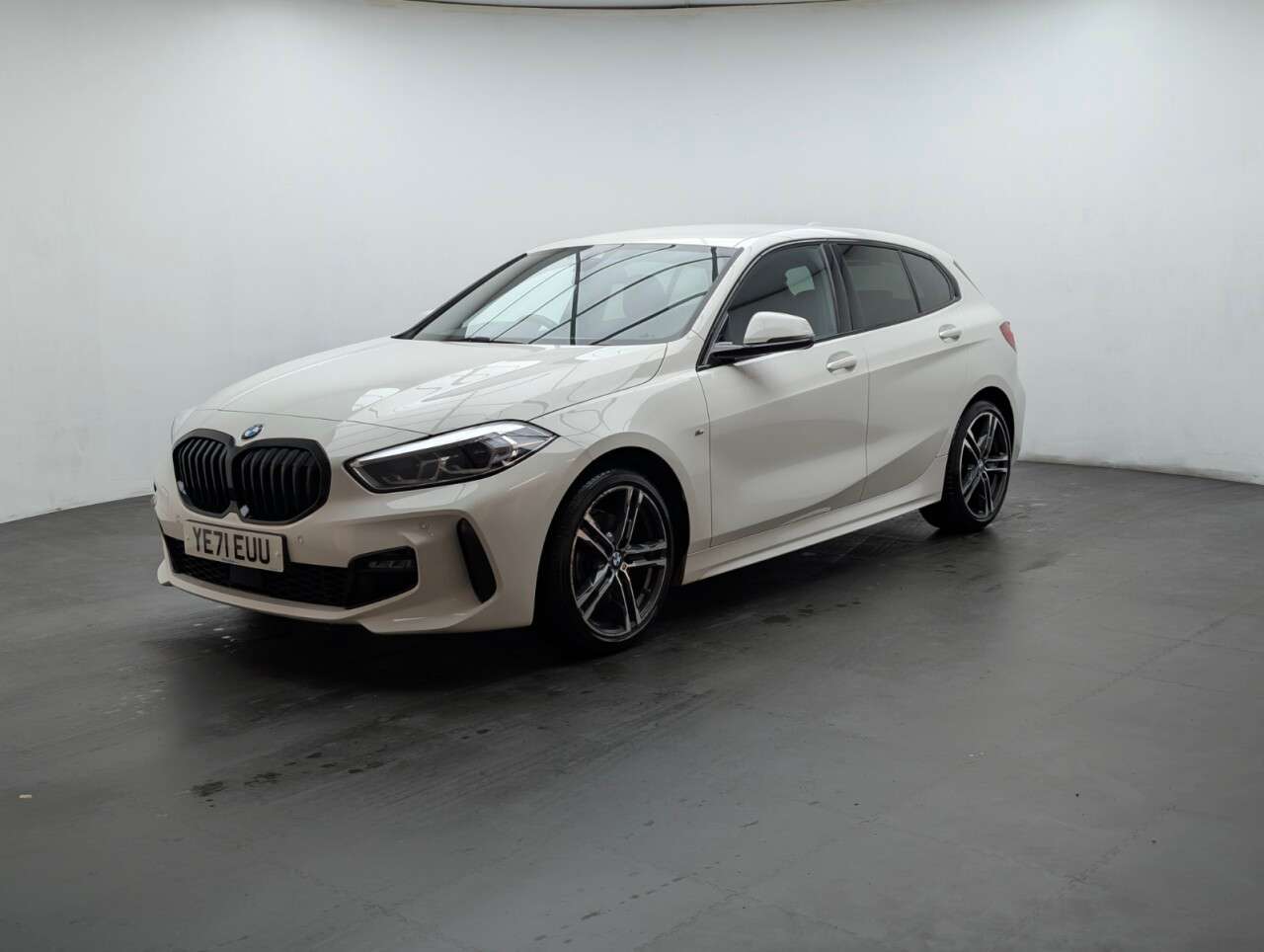 2021 BMW 1 SERIES 2021 BMW 1 SERIES