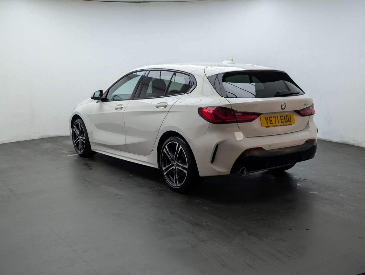 2021 BMW 1 SERIES 2021 BMW 1 SERIES