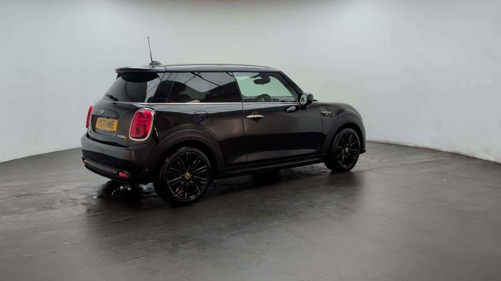 2021 MINI ELECTRIC HATCH 2021 MINI ELECTRIC HATCH