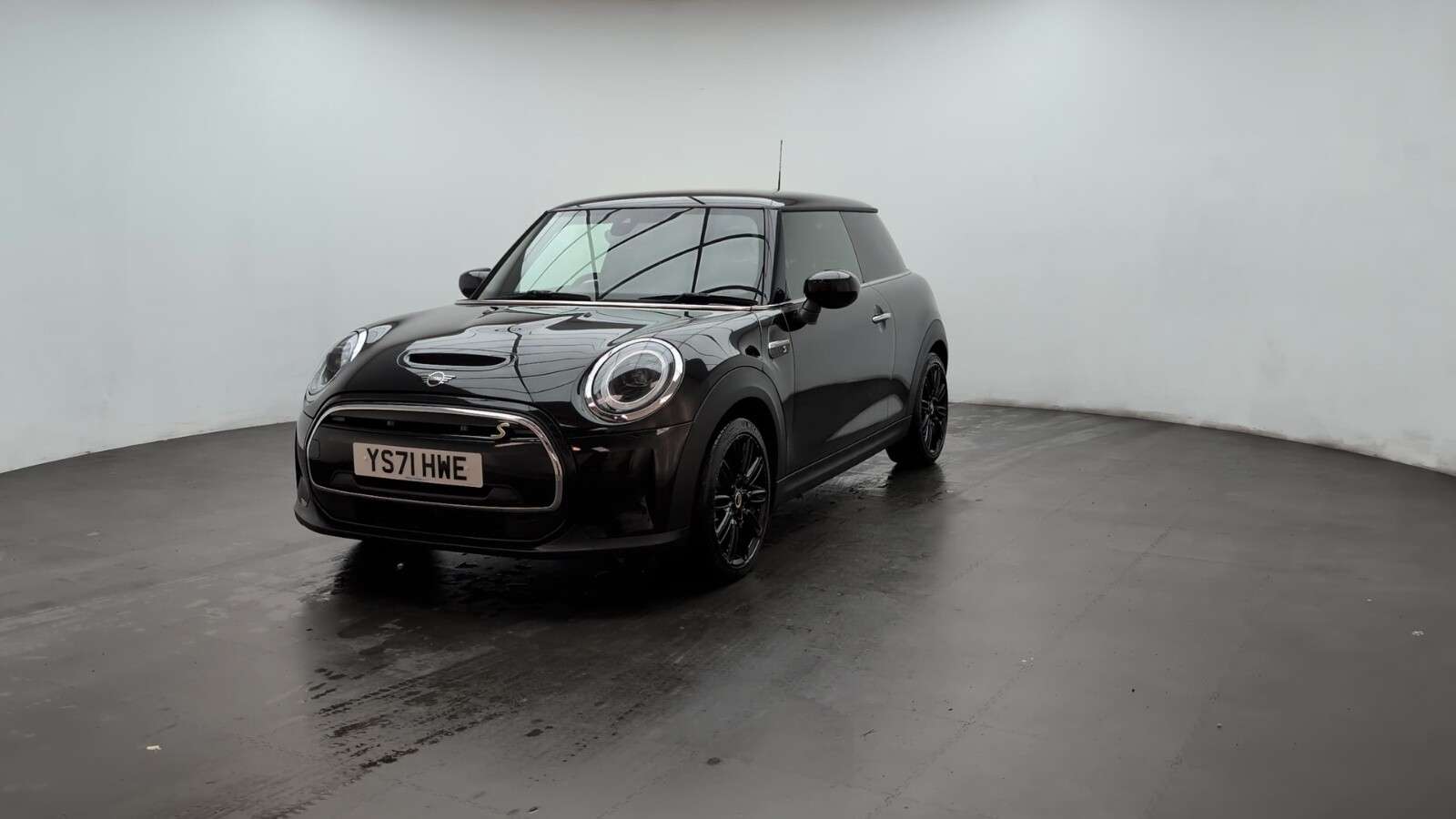 2021 MINI ELECTRIC HATCH 2021 MINI ELECTRIC HATCH