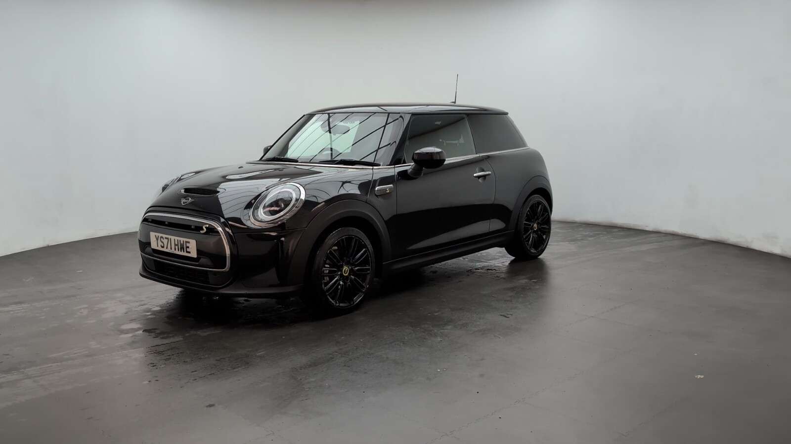 2021 MINI ELECTRIC HATCH 2021 MINI ELECTRIC HATCH