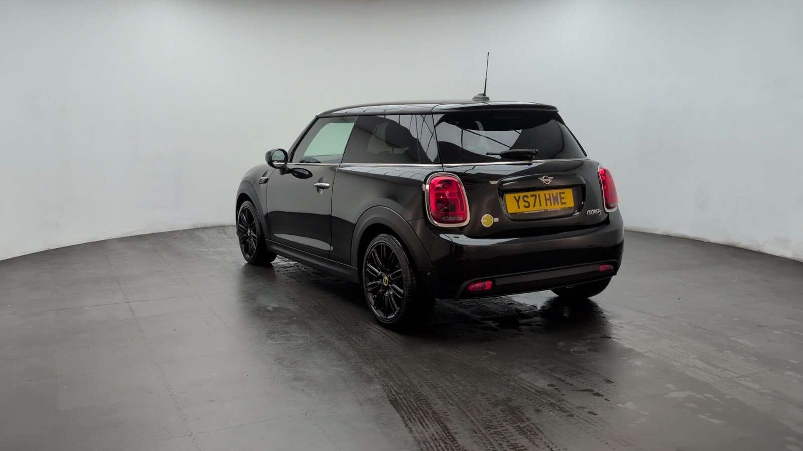 2021 MINI ELECTRIC HATCH 2021 MINI ELECTRIC HATCH