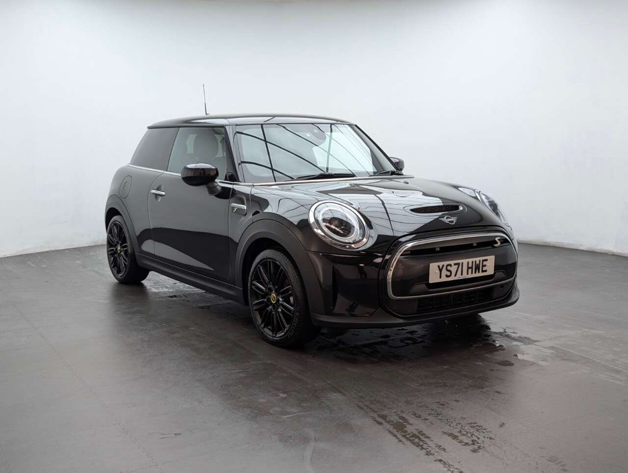 2021 MINI ELECTRIC HATCH 2021 MINI ELECTRIC HATCH