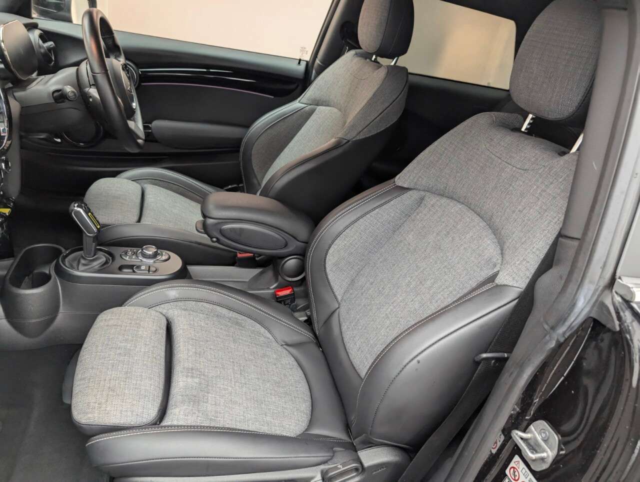 2021 MINI ELECTRIC HATCH 2021 MINI ELECTRIC HATCH