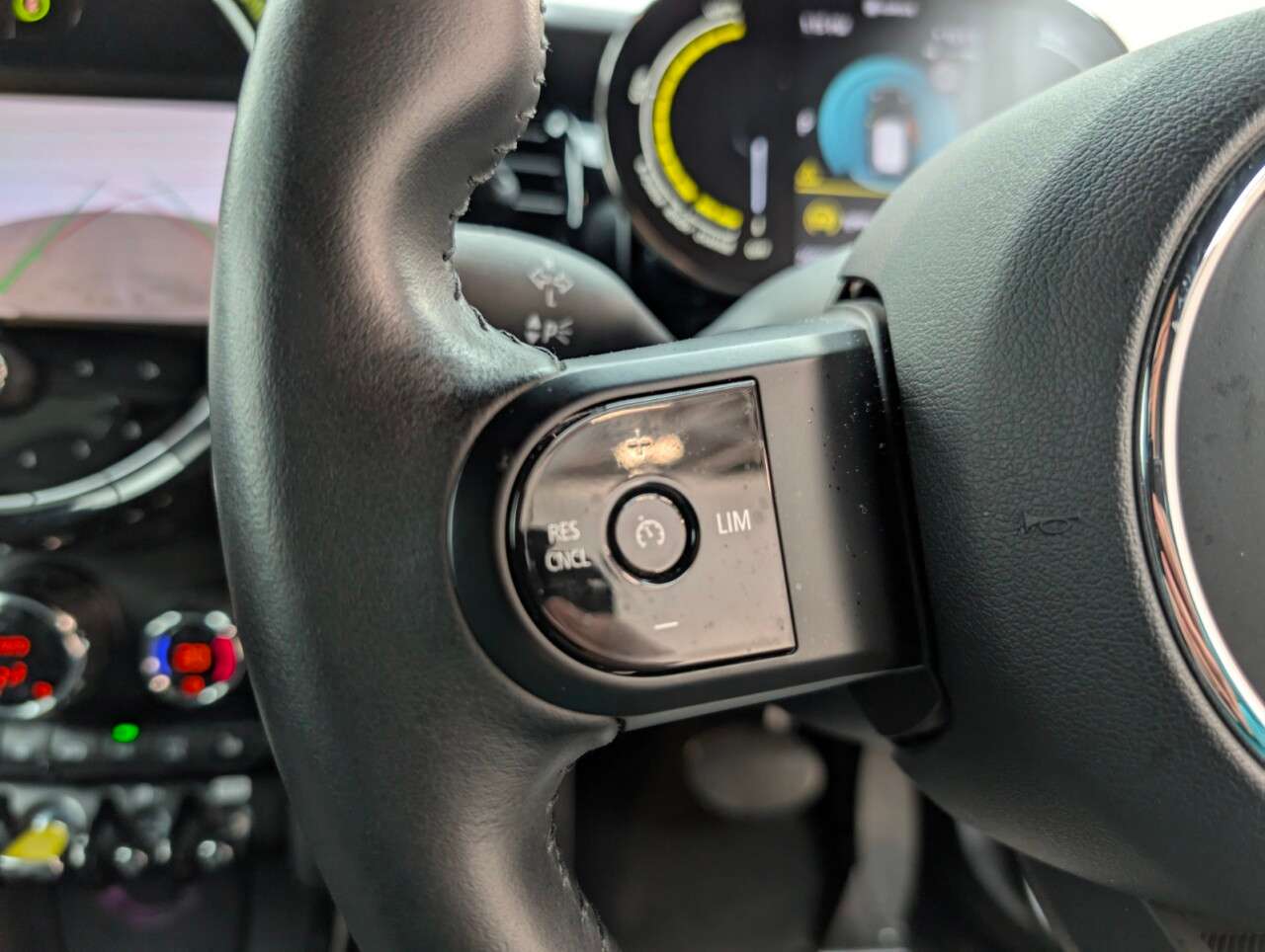 2021 MINI ELECTRIC HATCH 2021 MINI ELECTRIC HATCH