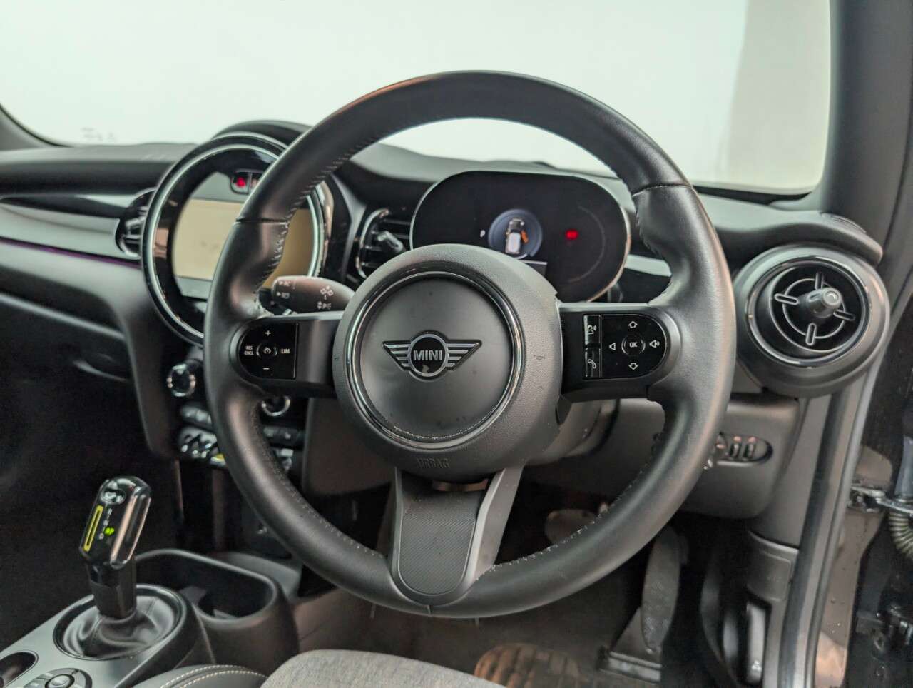 2021 MINI ELECTRIC HATCH 2021 MINI ELECTRIC HATCH