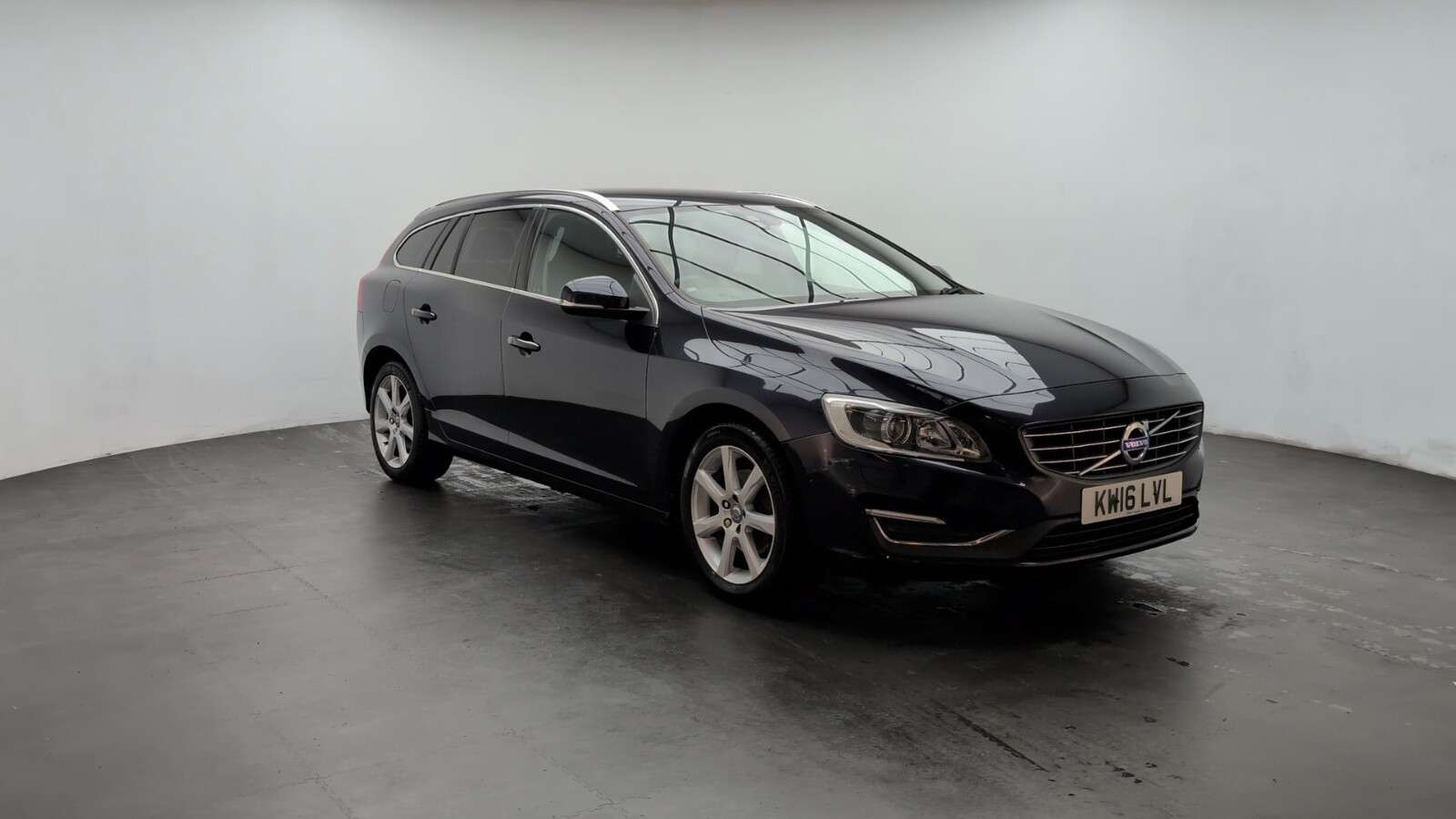 2016 VOLVO V60 2016 VOLVO V60