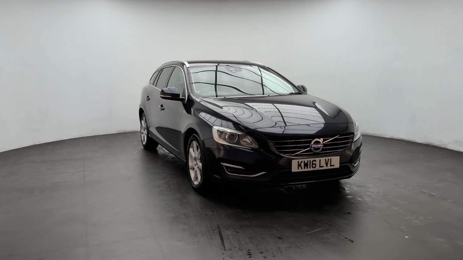 2016 VOLVO V60 2016 VOLVO V60