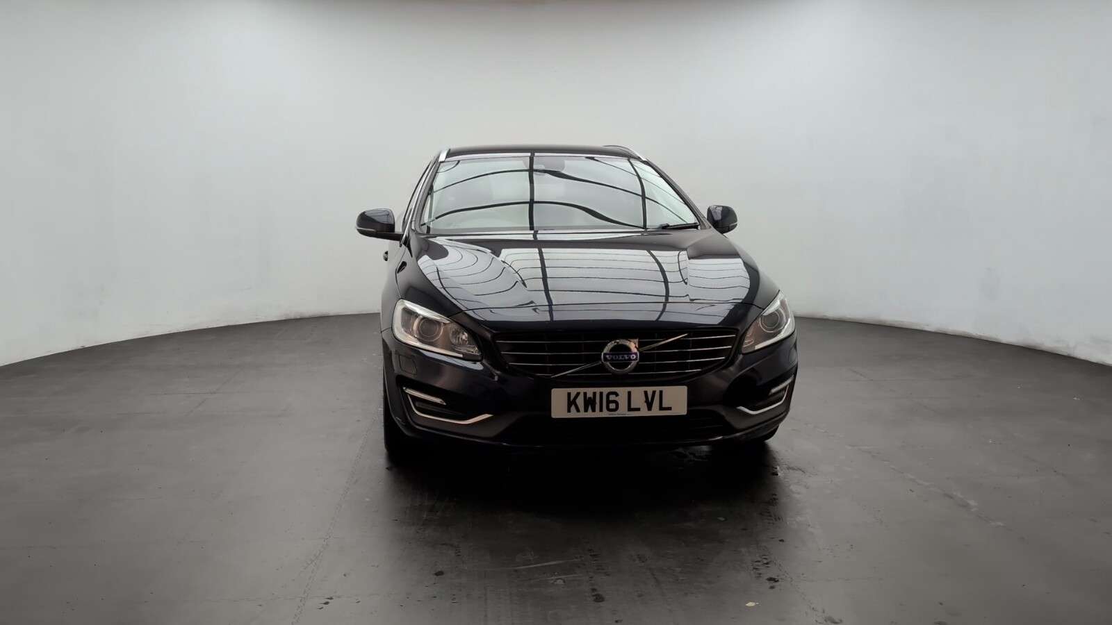2016 VOLVO V60 2016 VOLVO V60