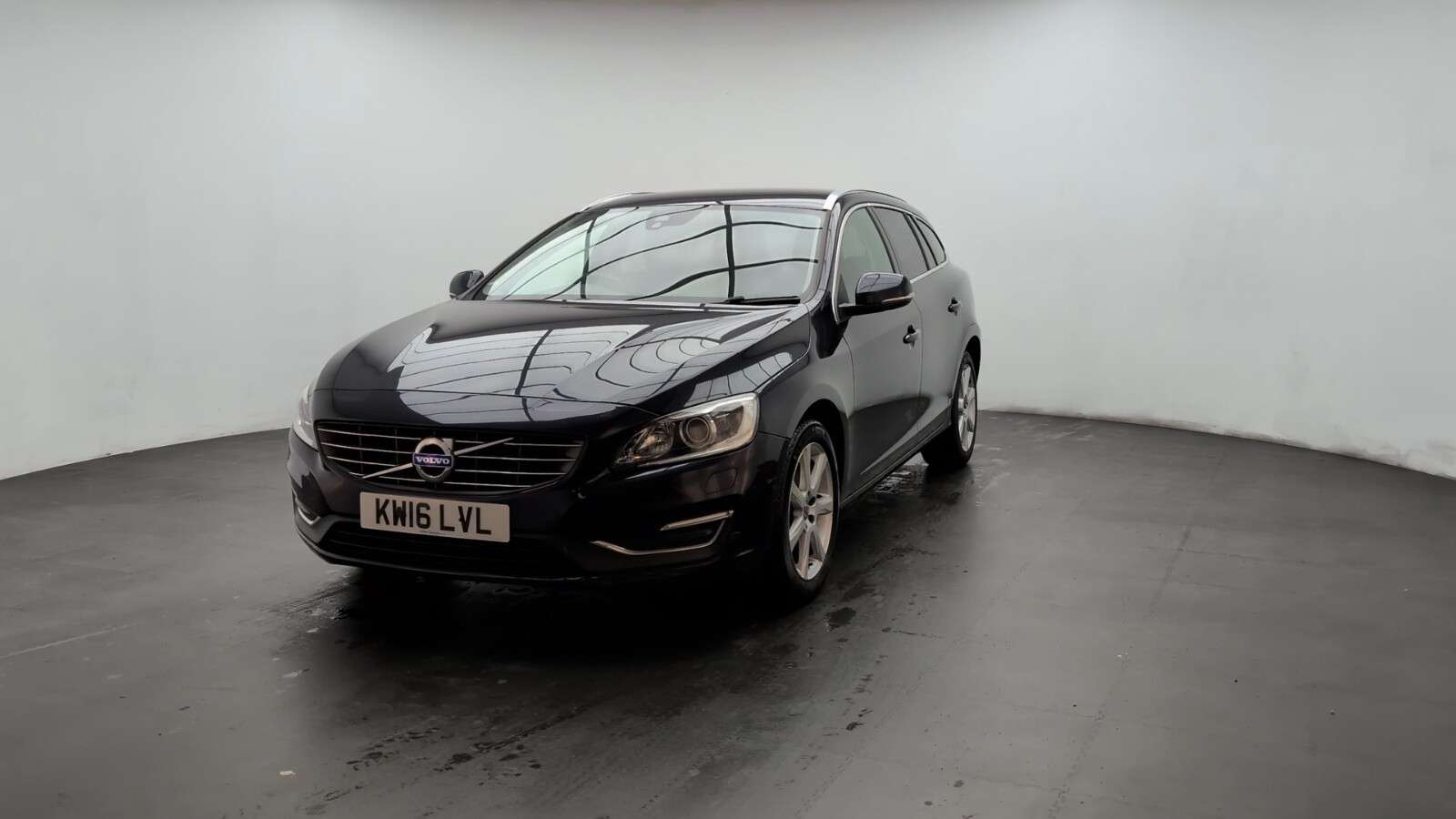 2016 VOLVO V60 2016 VOLVO V60