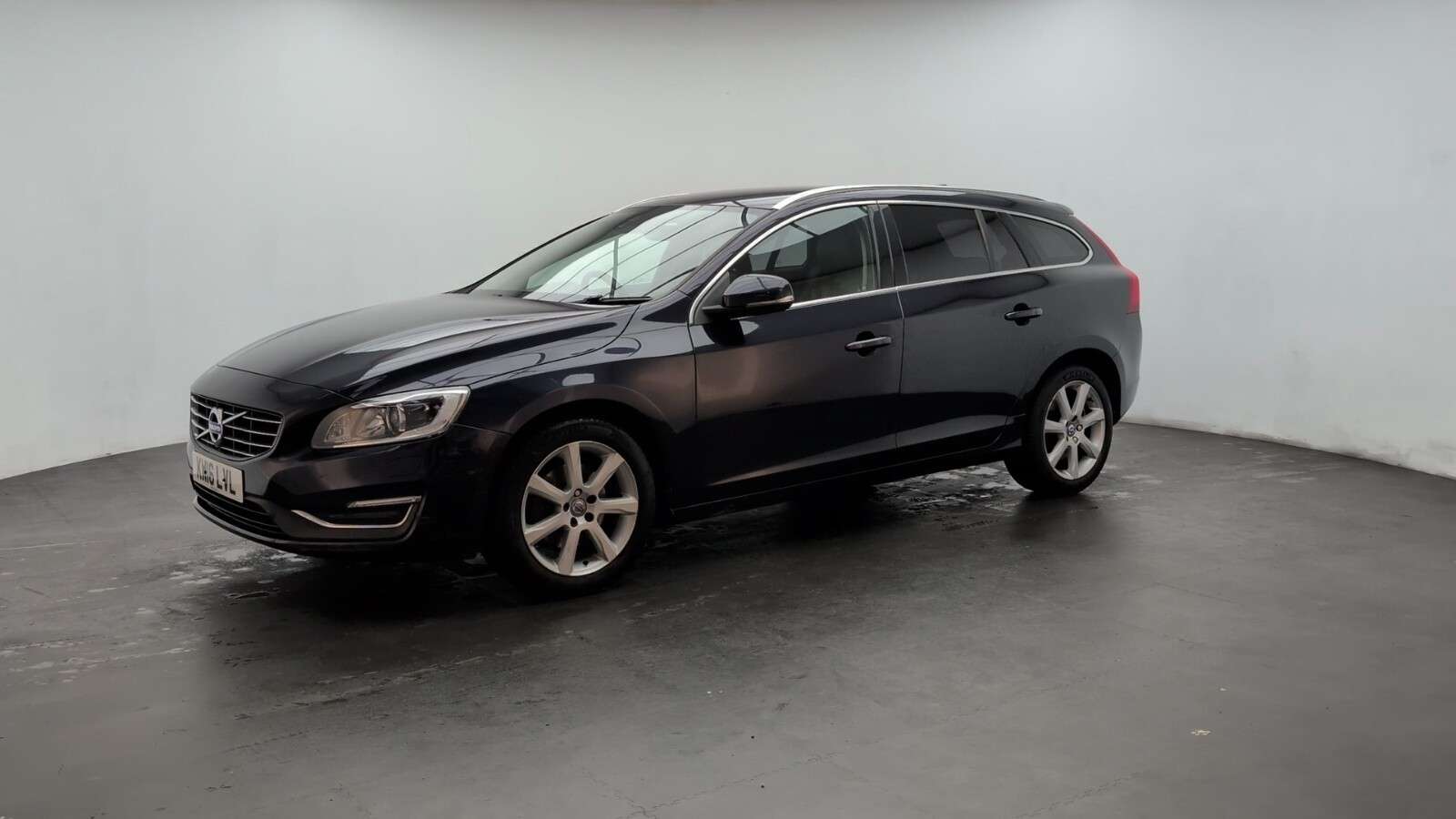 2016 VOLVO V60 2016 VOLVO V60