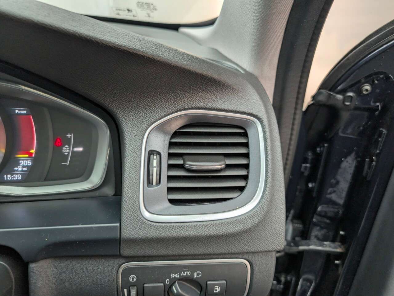 2016 VOLVO V60 2016 VOLVO V60