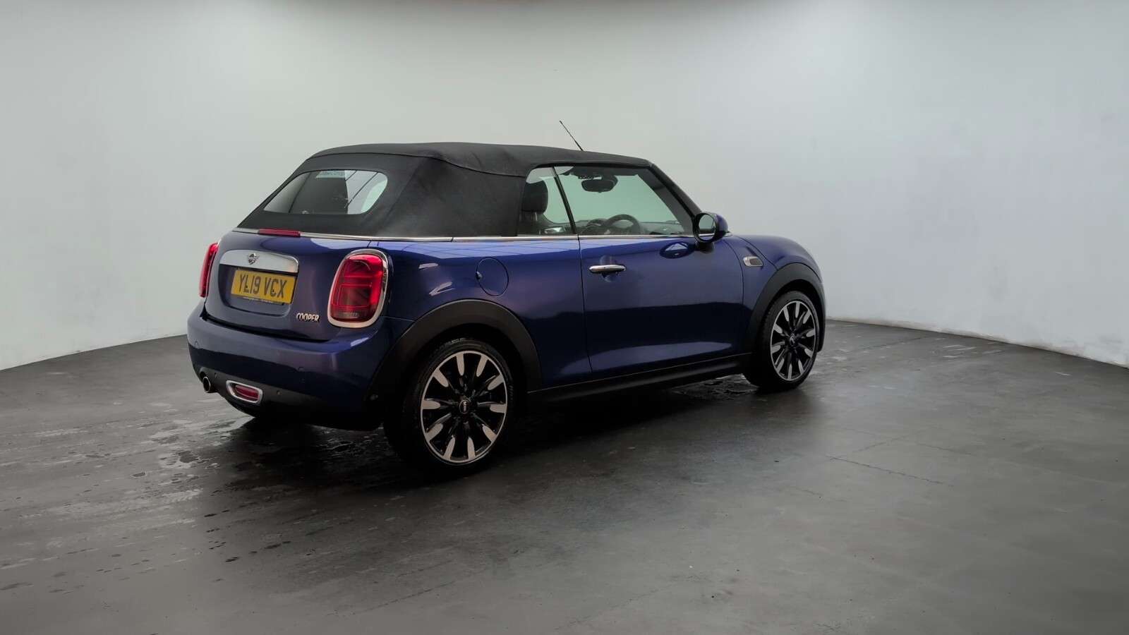 2019 MINI CONVERTIBLE 2019 MINI CONVERTIBLE