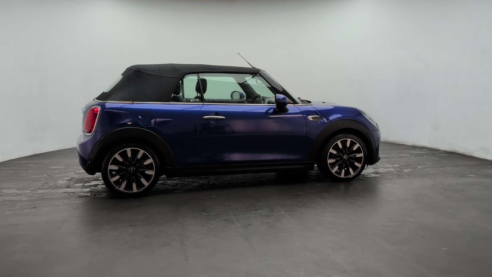 2019 MINI CONVERTIBLE 2019 MINI CONVERTIBLE