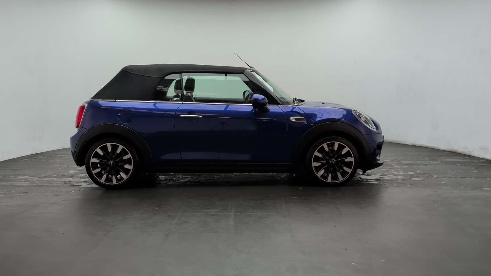 2019 MINI CONVERTIBLE 2019 MINI CONVERTIBLE