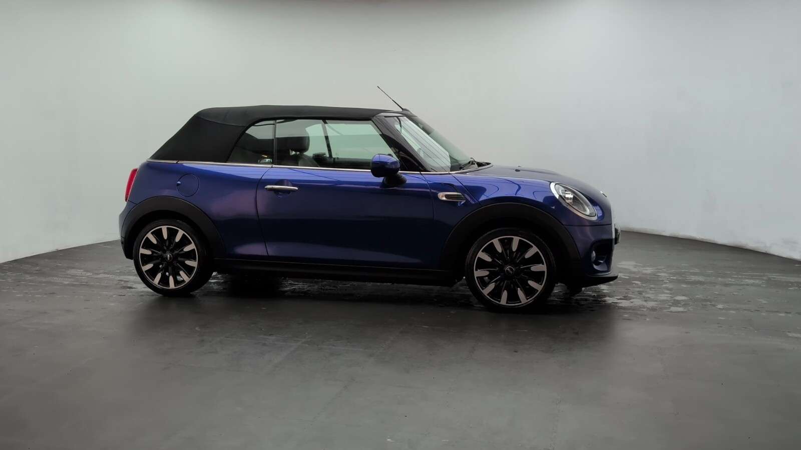 2019 MINI CONVERTIBLE 2019 MINI CONVERTIBLE